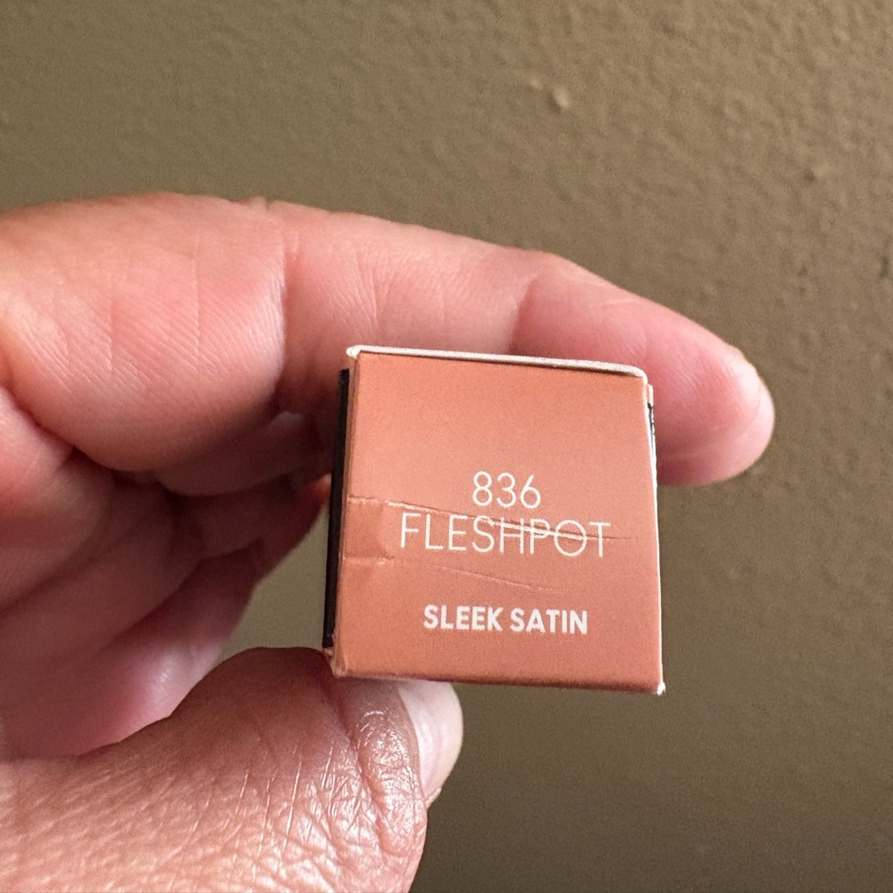 MAC Cosmetics Satin Lipstick - Sleek Satin in Peach 🍑 836 FLESHPOT Brand New - Picture 8 of 15